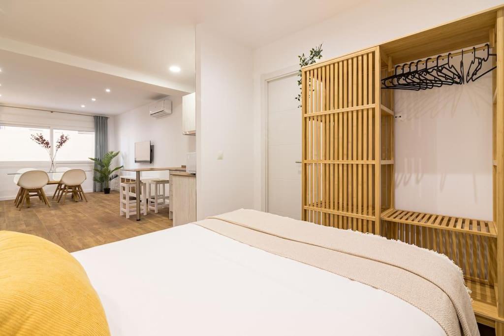 Malagueta Apartments Malaga Exterior photo